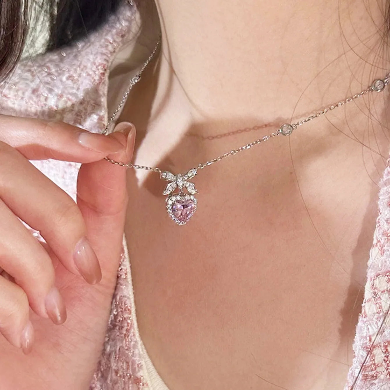 Star Zircon Pendant Necklace for Women Luxury Sweet Cool Girl Punk Heart Clavicle Chain  2023 New Fashion Jewelry Party Gift